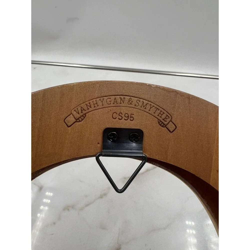 Van Hygan & Smythe CS95 Oval Wood Wall Frame Brown Gold Trim 8.5x10.5